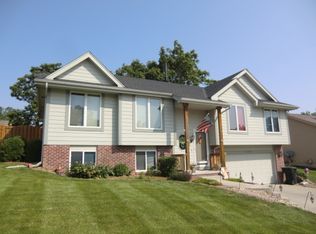 3208 Meghan Dr, Bellevue, NE 68123