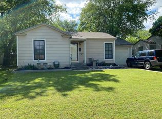 3812 Marks Pl, Fort Worth, TX 76116