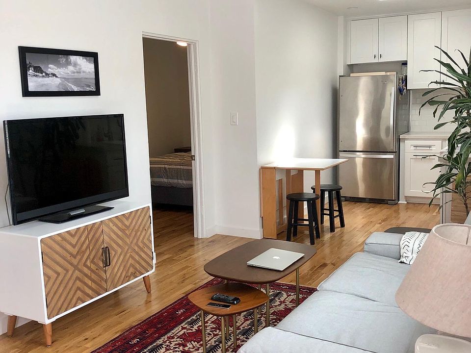 1st image of 5918 Marmion Way