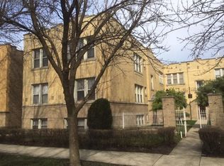 6332 W Raven St, Chicago, IL 60646