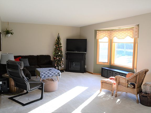 5th image of 4650 Big Woods Blvd