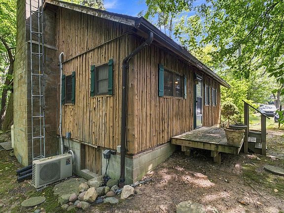 4th image of 7387 Walbridge Rd