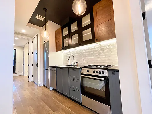 Rented by Cyberapts Management | media 2