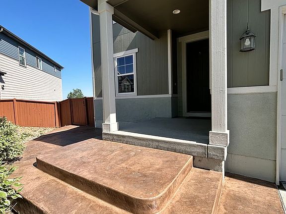 3rd image of 502 W 169th Pl