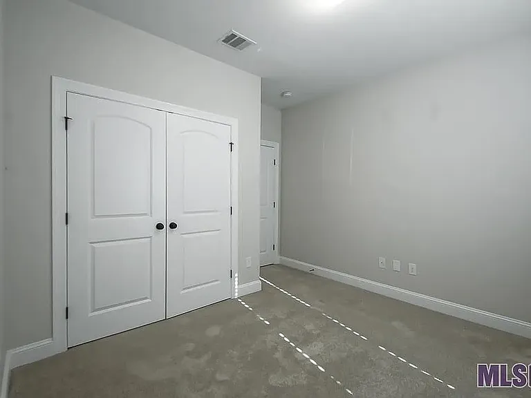 140 Lake Breeze Dr — Photo 11