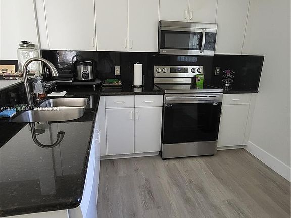 3rd image of 6960 SW 39th St APT E208