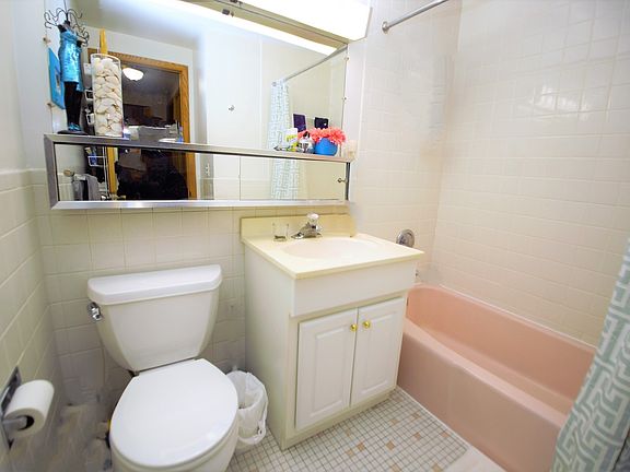 4th image of 6771 N Olmsted Ave
