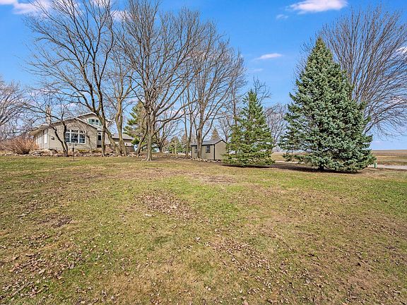 5th image of 805 Hengen St