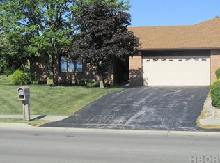 1635 Manor Hill Rd, Findlay, OH 45840