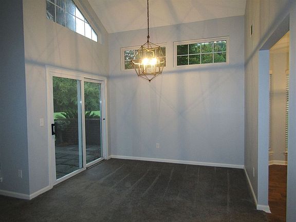 4th image of 1638 Pondside Dr