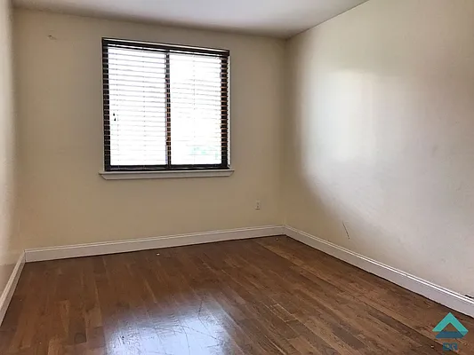 Rented by EXR | media 17