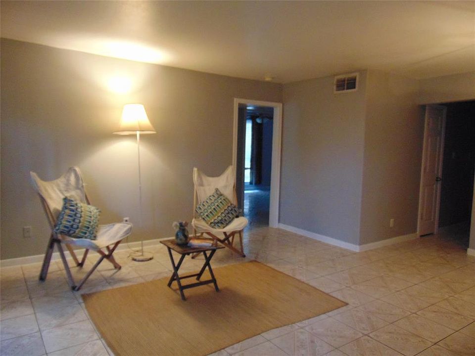 1st image of 215 Post Office St APT 501