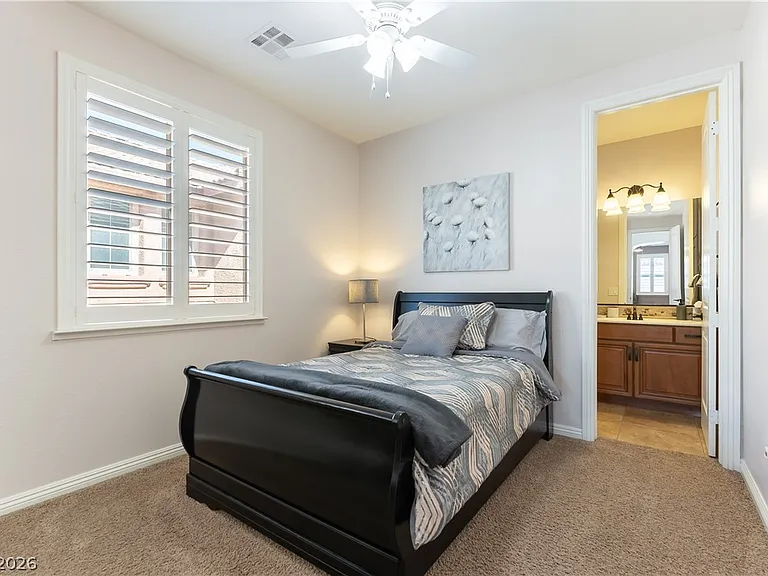 1041 Baronet Dr — Photo 16
