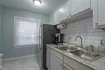 720 W 37th St #2 — Photo 25