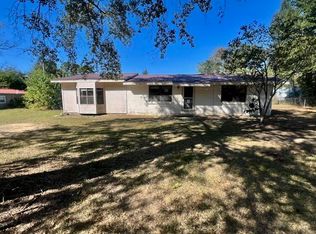62 Bayview Dr, Laurel Hill, FL 32567