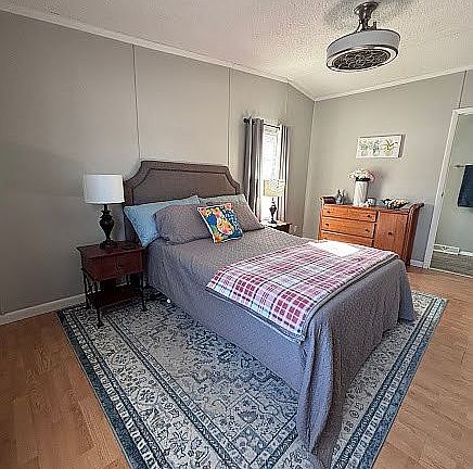 4th image of 118 Tropicana Ave