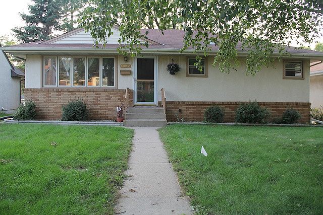 1st image of 1487 Barclay St
