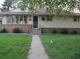 1487 Barclay St, Saint Paul, MN 55106