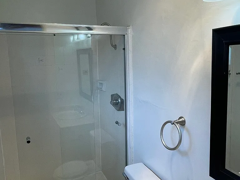 1400 N Fairfax Ave #4 — Photo 13