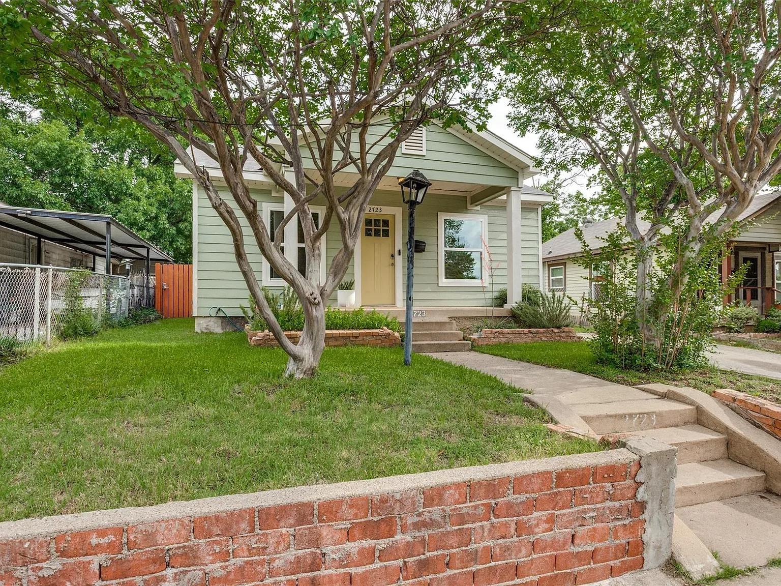 3 bed, 950 sqft, $2,000 — Photo 3