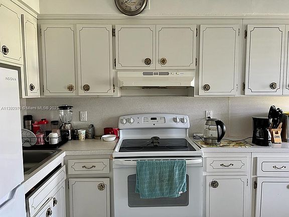 3rd image of 1150 Atlantic Shores Blvd APT 513