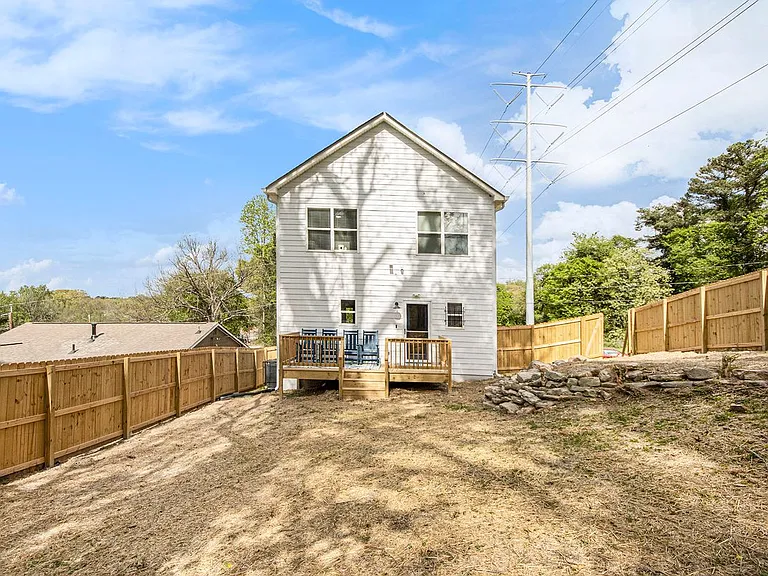 260 Aurora Ave NW — Photo 5