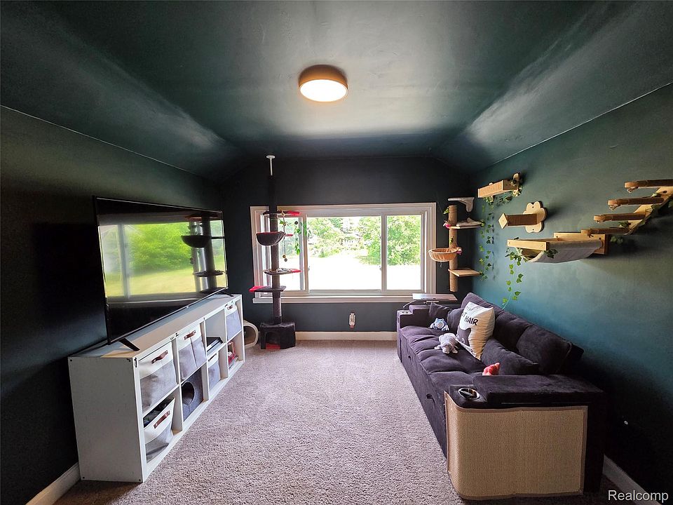 4175 Beaconsfield St, photo 26