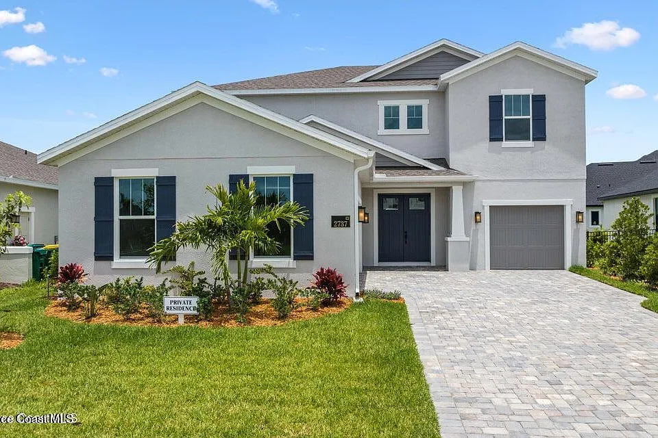 2737 Kamin Dr