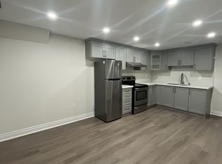 19 Pentonville Rd, Brampton, ON L6R 3R9