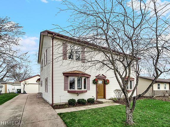 3rd image of 132 Grady Dr