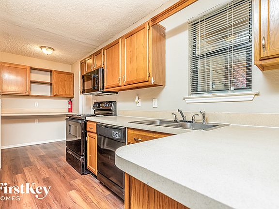 5th image of 3918 Cochise Dr