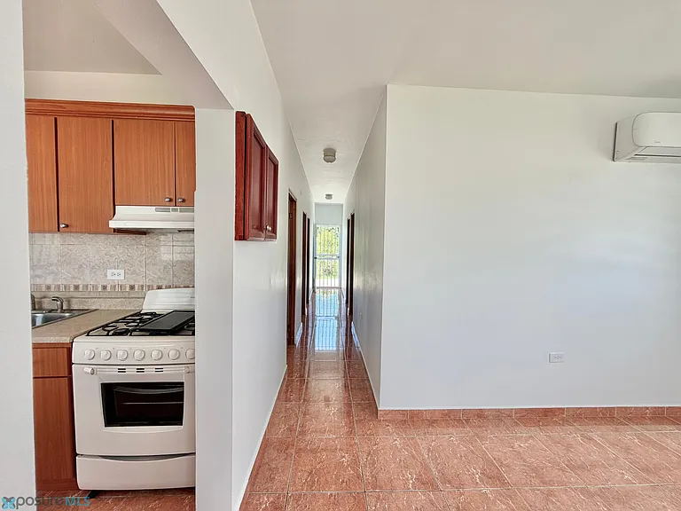 1 Calle Blvd — Photo 11