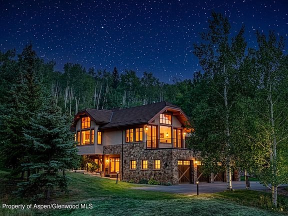 2nd image of 64 Spruce Ridge Ln