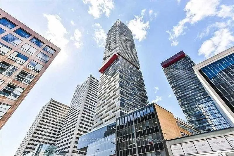 8 Eglinton Ave E #710