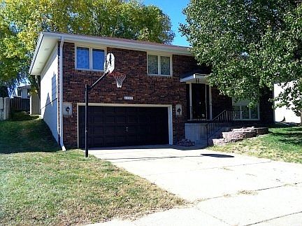 For Sale: 4027 Mason Dr, Lincoln, NE 68521