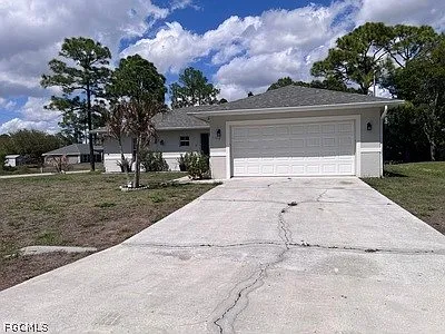 1107 Enrique St E Photo 1