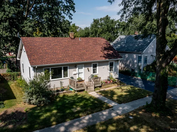 14506 Sawyer Ave, Midlothian, IL 60445