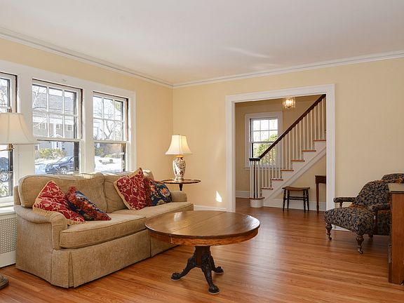5th image of 106 Griswold Dr