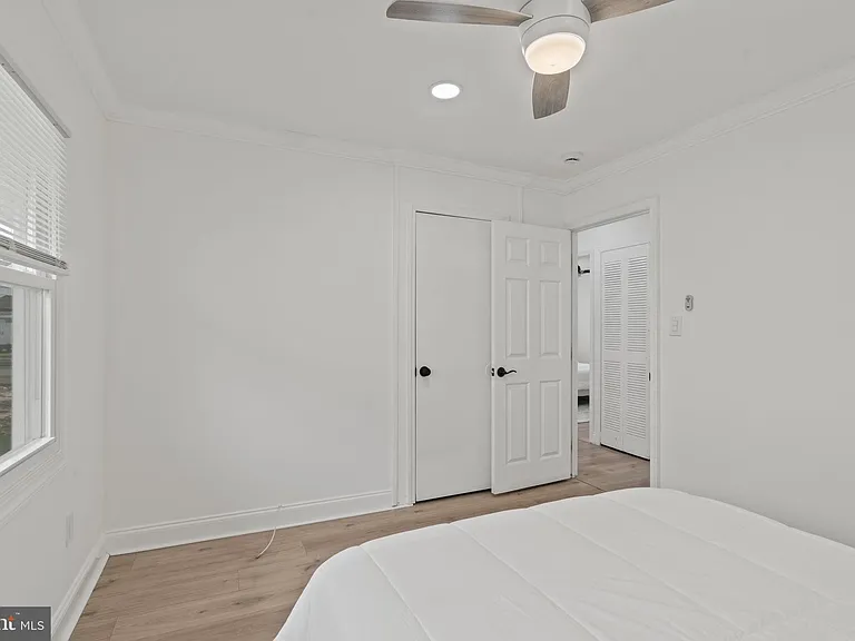 5 Burgess Ln — Photo 18