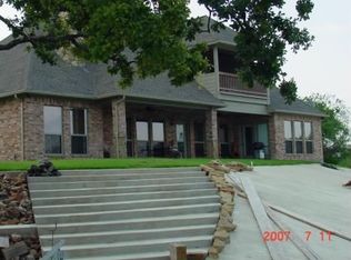 509 S Bay Ct, Runaway Bay, TX 76426