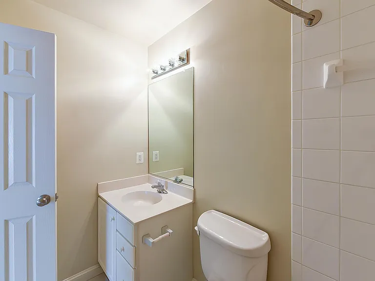 4610 Wilson Blvd — Photo 21