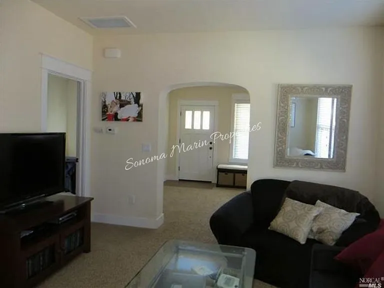 314 Bodega Ave — Photo 4
