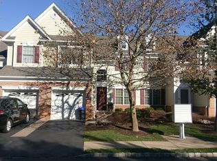 5 Magnolia Ln, Cedar Grove, NJ 07009