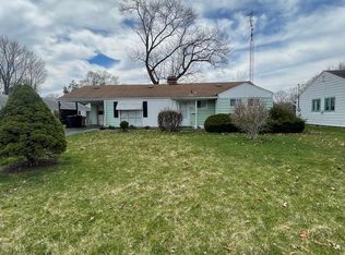 1704 Greenwood Dr, South Bend, IN 46614
