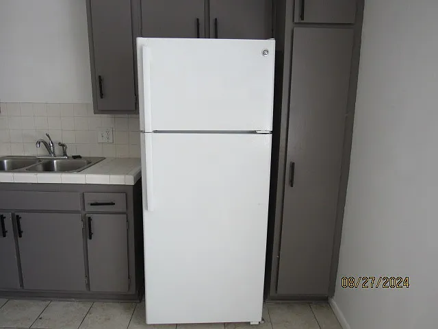 3458 W 67th St #4 — Photo 8