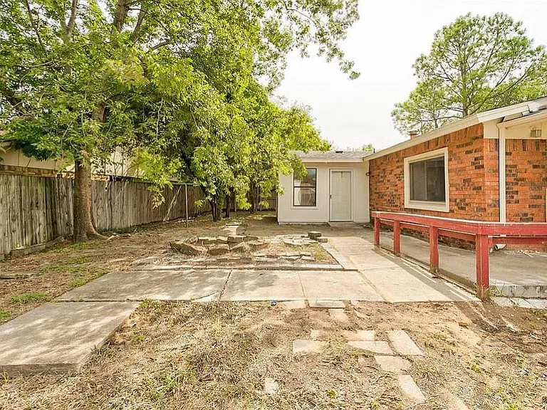 1316 Royster Rd — Photo 20