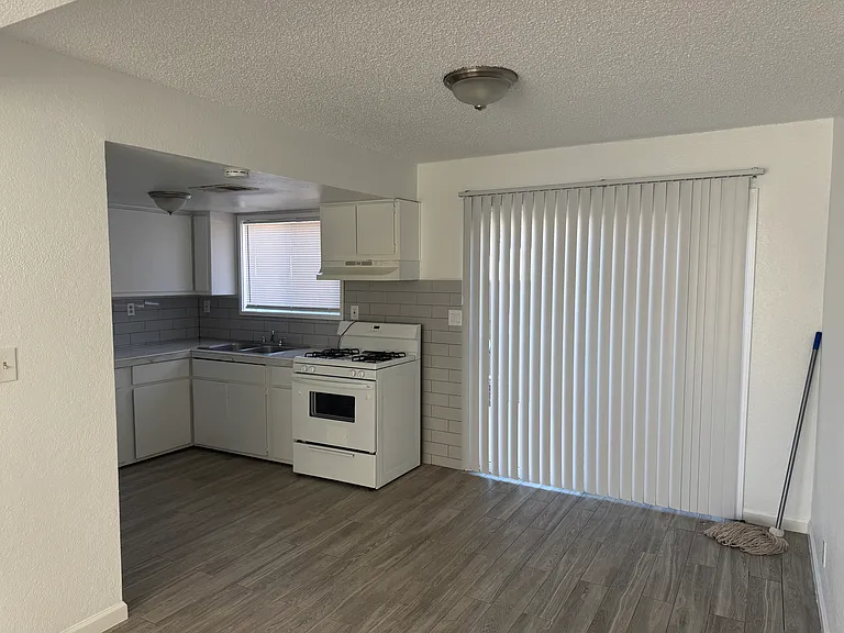 1250 I St #1250 — Photo 1