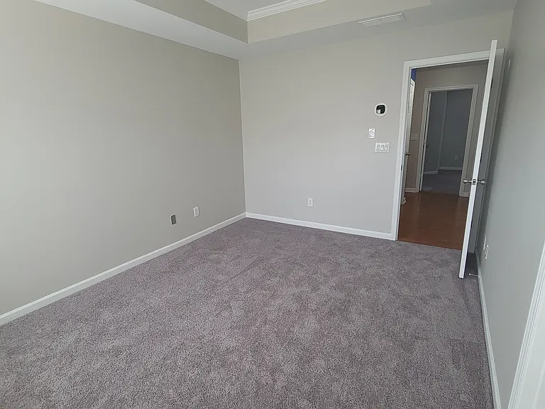 817 Charles Bank Ave SE #817 — Photo 21