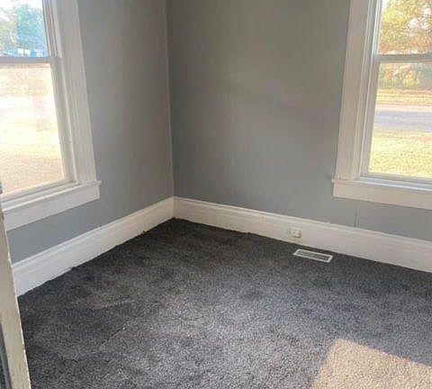 5th image of 801 S 4th St #4