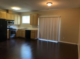 5825 Twin Gardens Rd, Carmichael, CA 95608